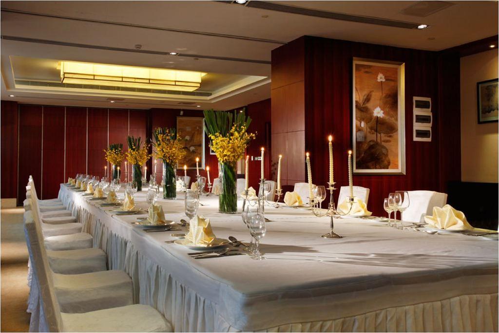 Howard Johnson Tech Center Plaza Hefei Bagian luar foto