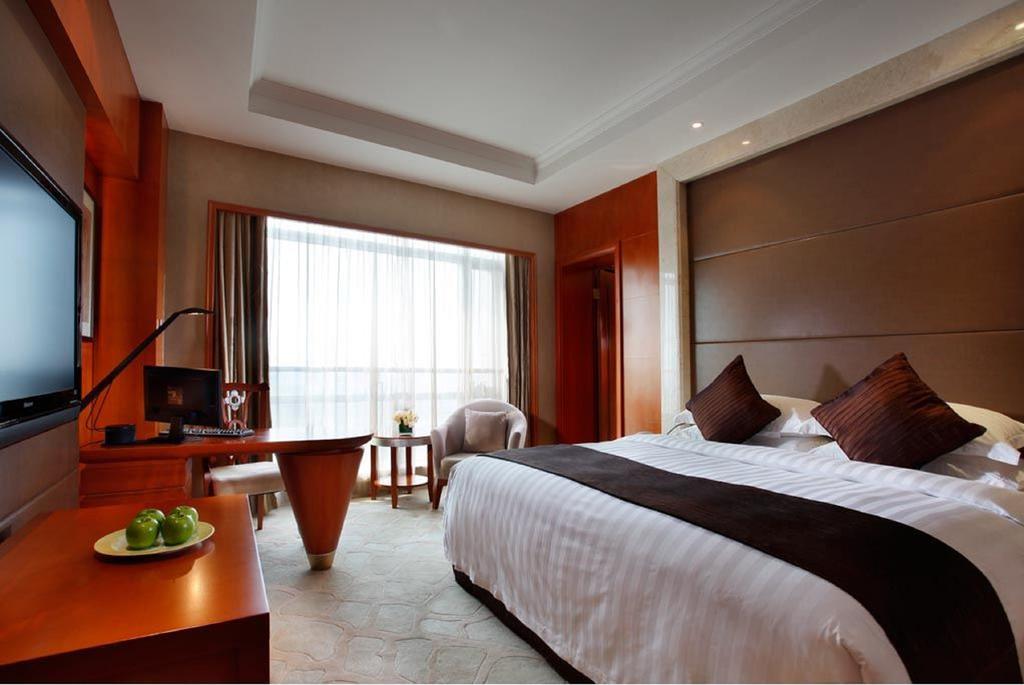 Howard Johnson Tech Center Plaza Hefei Bagian luar foto