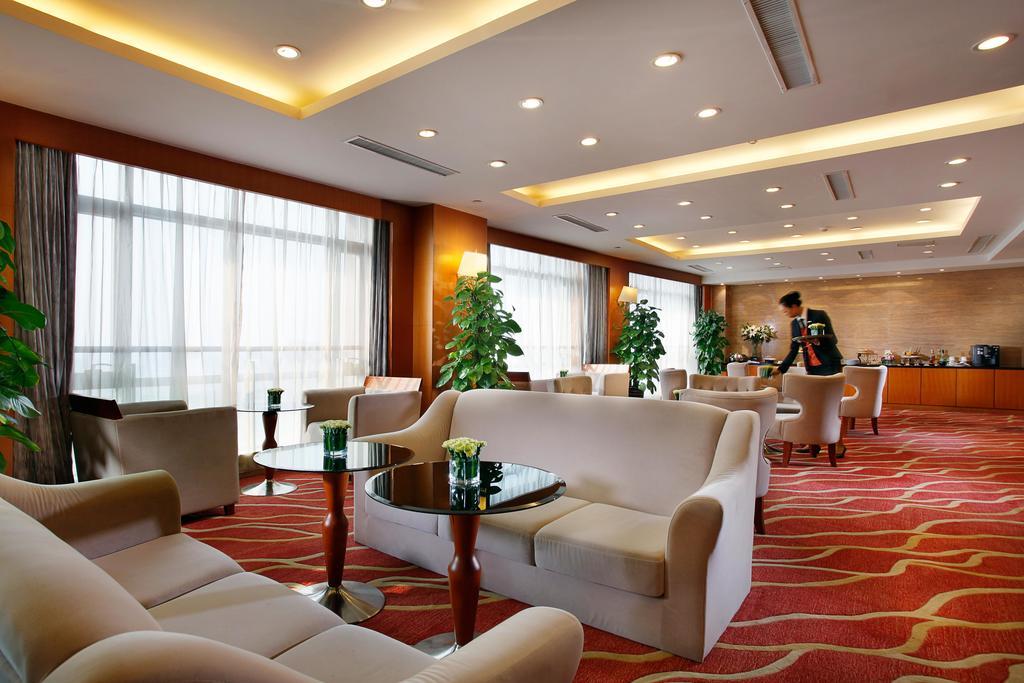 Howard Johnson Tech Center Plaza Hefei Bagian luar foto