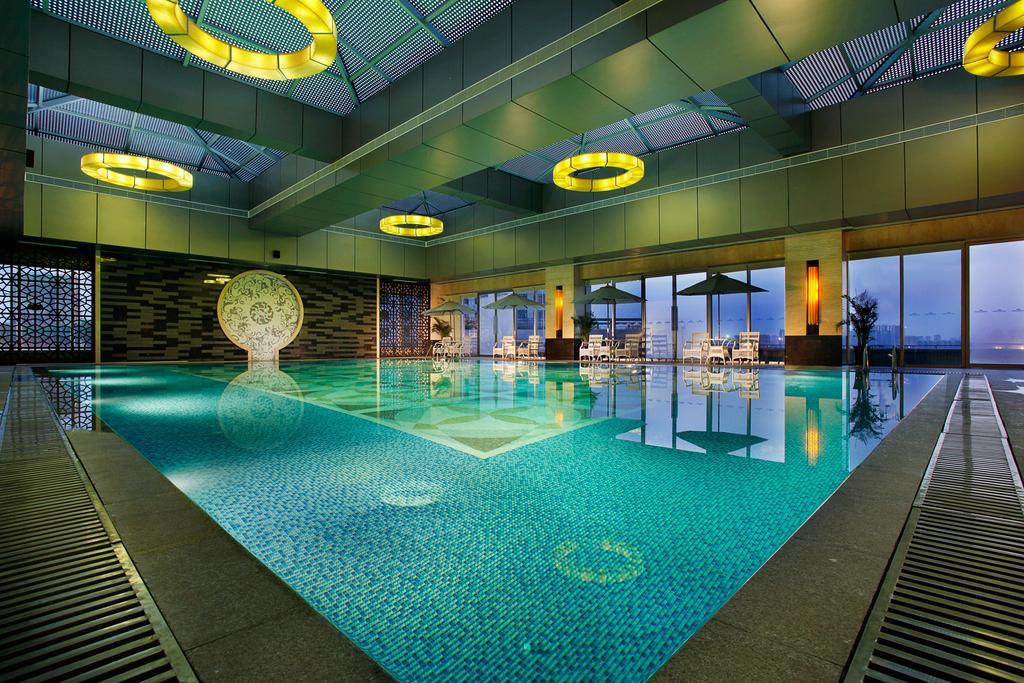 Howard Johnson Tech Center Plaza Hefei Bagian luar foto