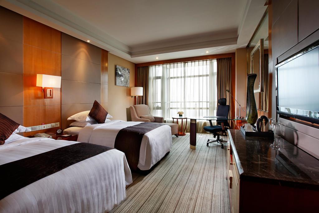 Howard Johnson Tech Center Plaza Hefei Bagian luar foto