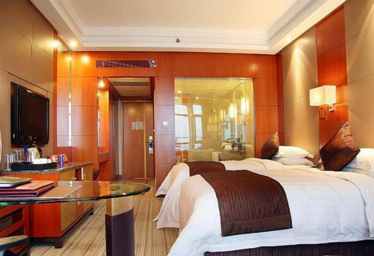 Howard Johnson Tech Center Plaza Hefei Bagian luar foto